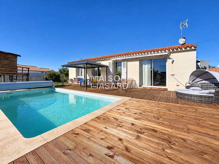 House Olonne-sur-Mer - 6 bedrooms - 176m²