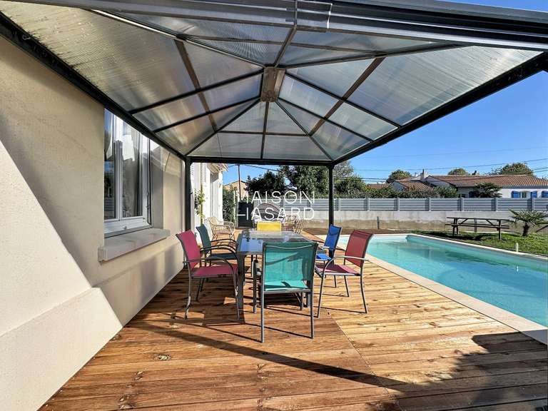 House Olonne-sur-Mer - 6 bedrooms - 176m²