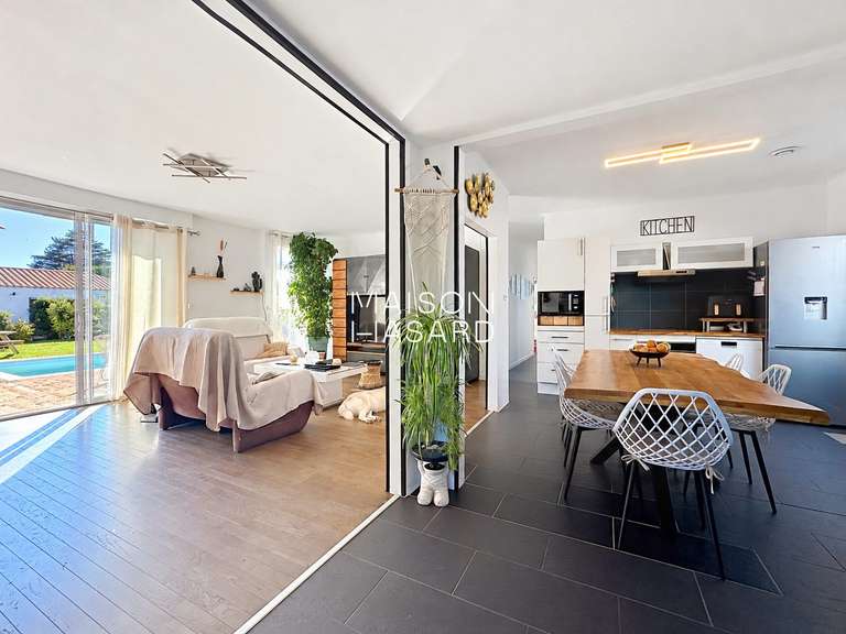 House Olonne-sur-Mer - 6 bedrooms - 176m²