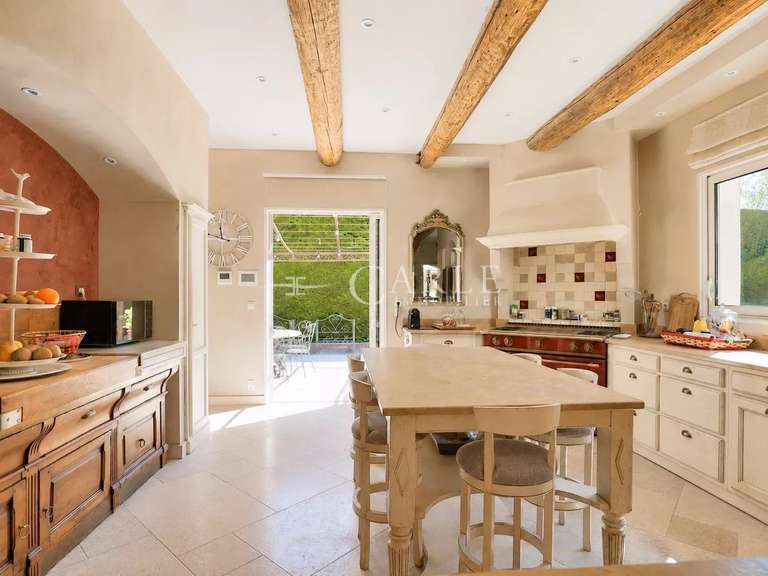 Maison Genas - 4 chambres - 567m²