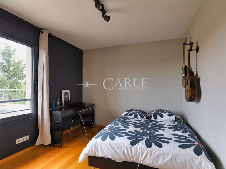 Maison Genas - 5 chambres - 302m²