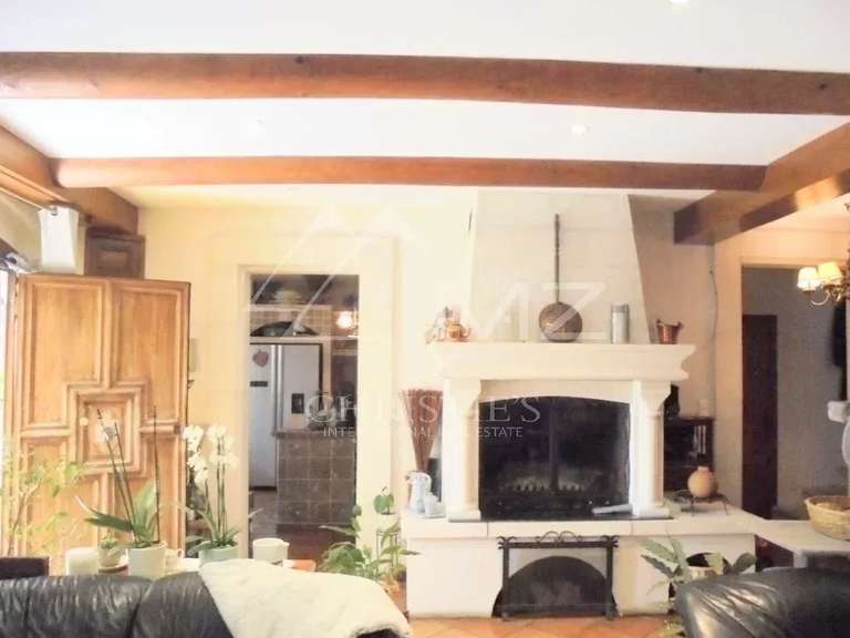 House Eyragues - 5 bedrooms - 250m²