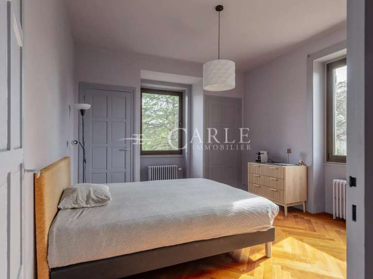 Maison Saint-Jean-de-Niost - 6 chambres - 306m²