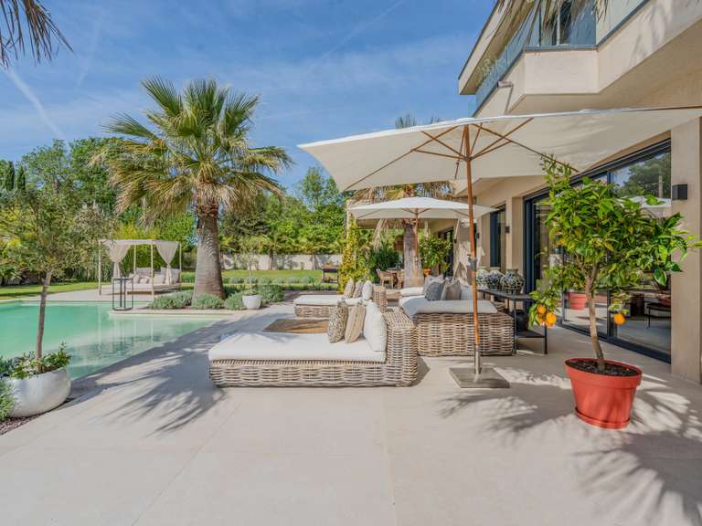 House Lorgues - 4 bedrooms - 240m²
