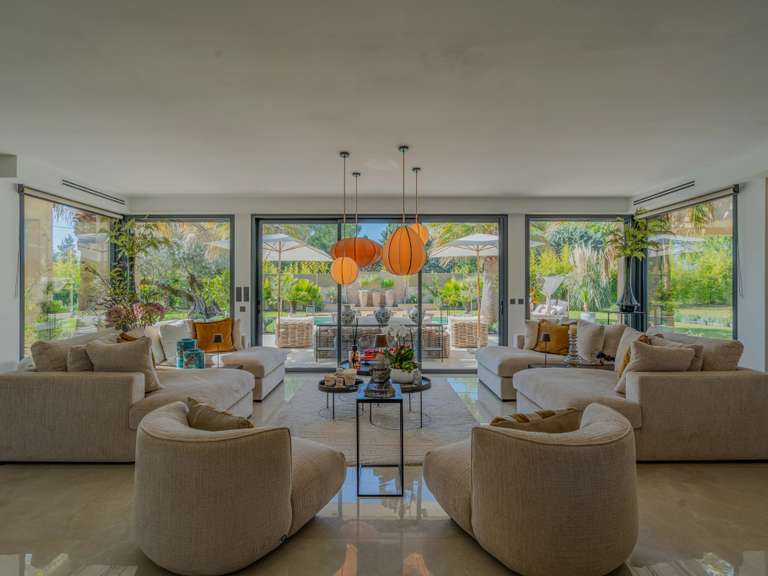 House Lorgues - 4 bedrooms - 240m²