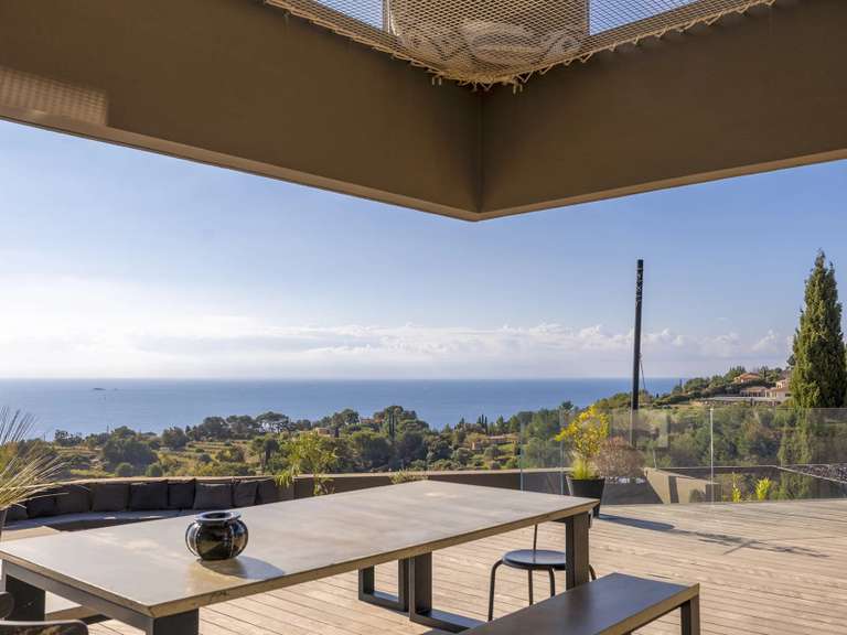 Maison Carqueiranne - 5 chambres - 290m²