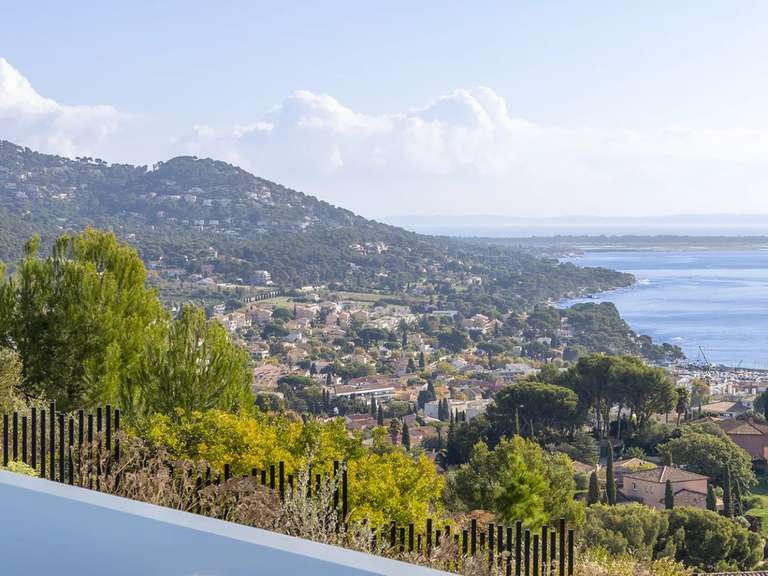 Maison Carqueiranne - 5 chambres - 290m²