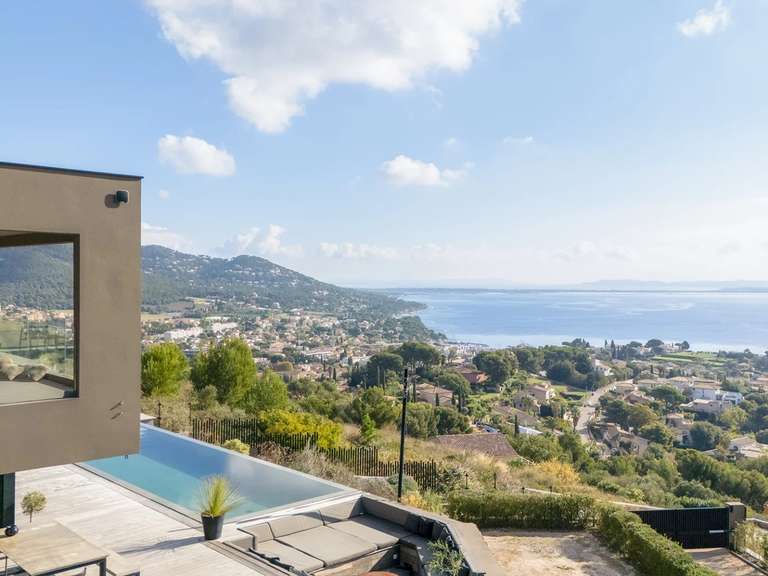 Maison Carqueiranne - 5 chambres - 290m²