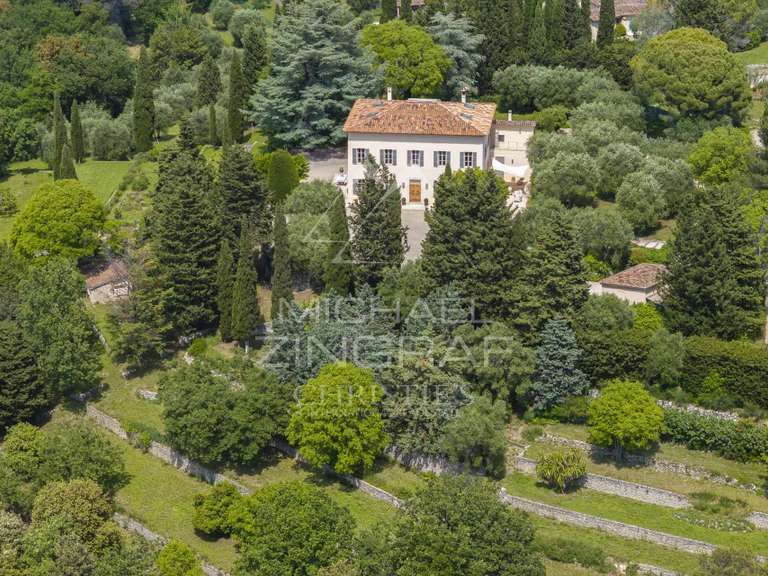 Maison Grasse - 7 chambres - 374m²