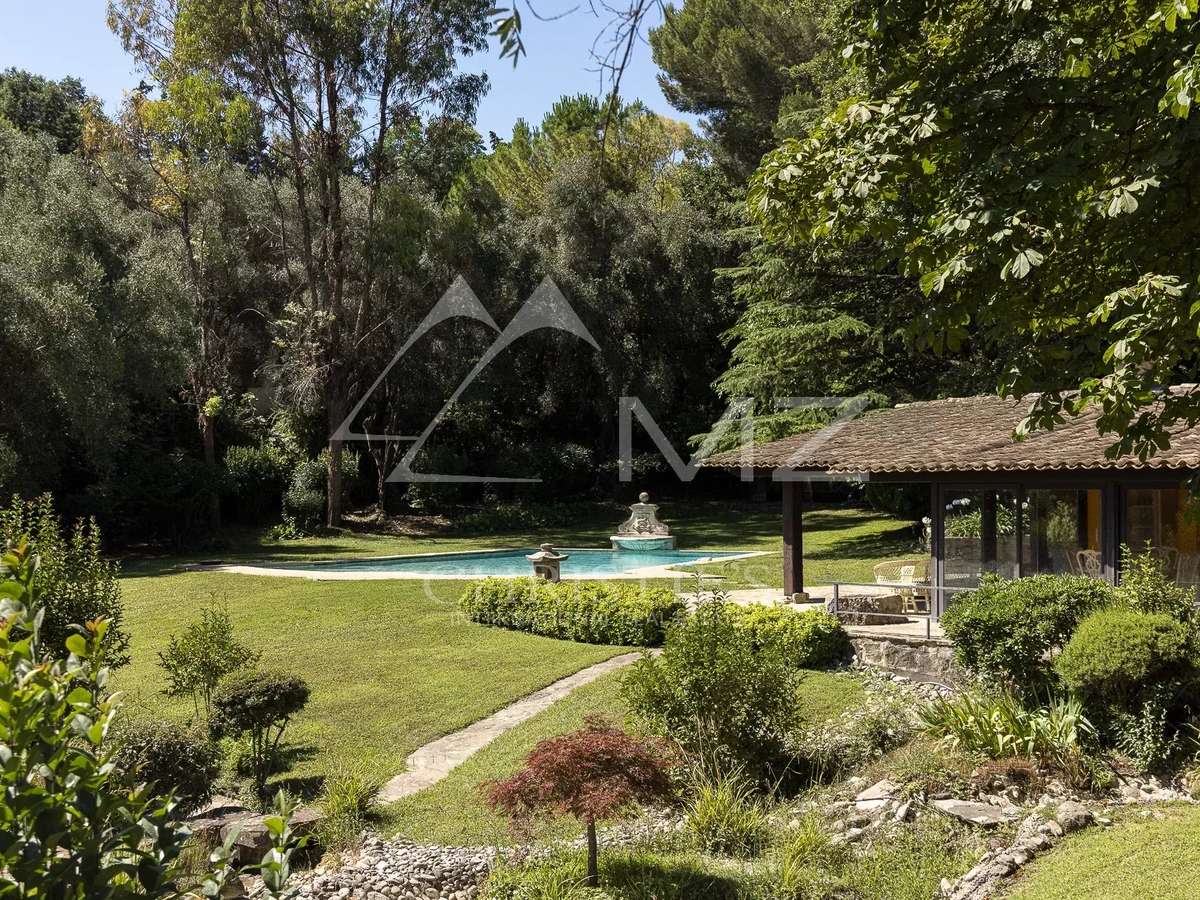 House Mougins