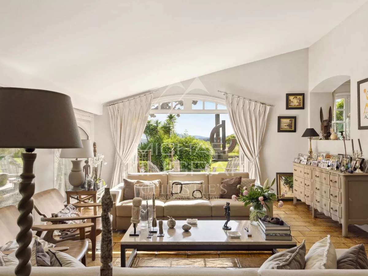 House Mouans-Sartoux