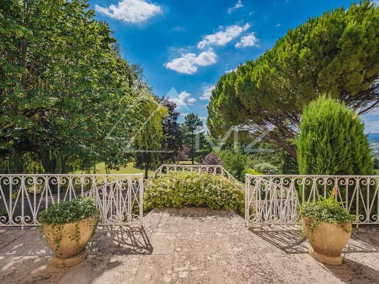 House Apt - 6 bedrooms - 310m²