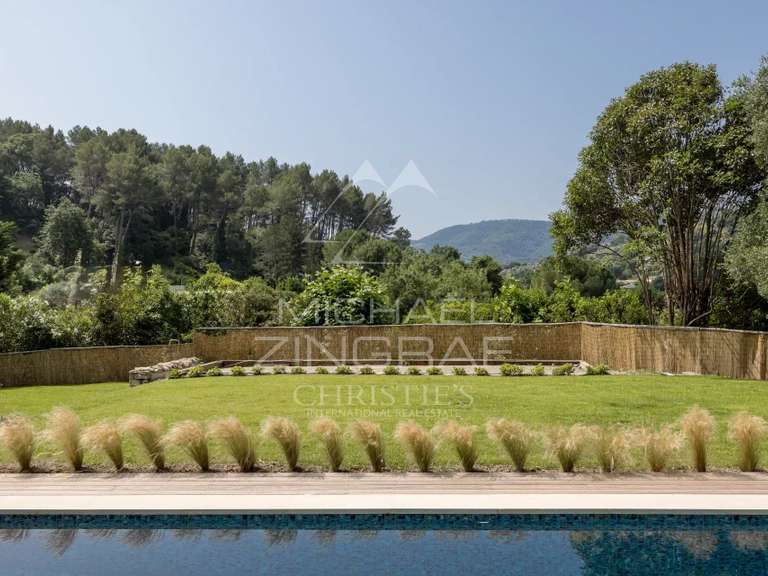Maison Pégomas - 4 chambres - 218m²