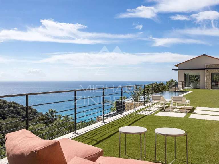 Maison Roquebrune-Cap-Martin - 4 chambres - 182m²