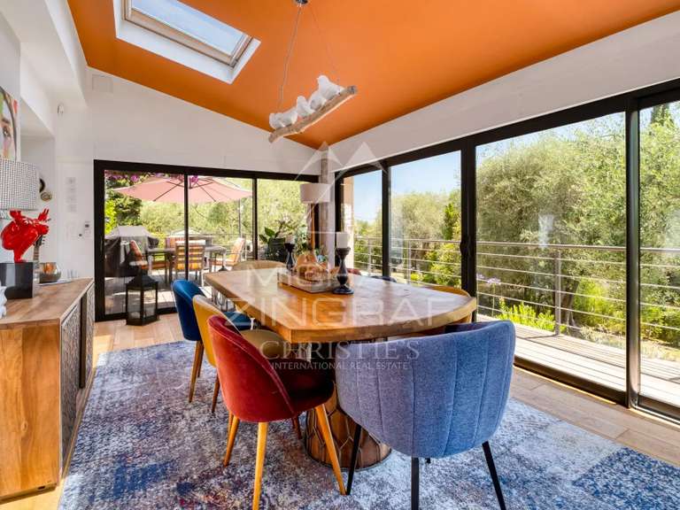 Maison Tourrettes-sur-Loup - 4 chambres - 185m²