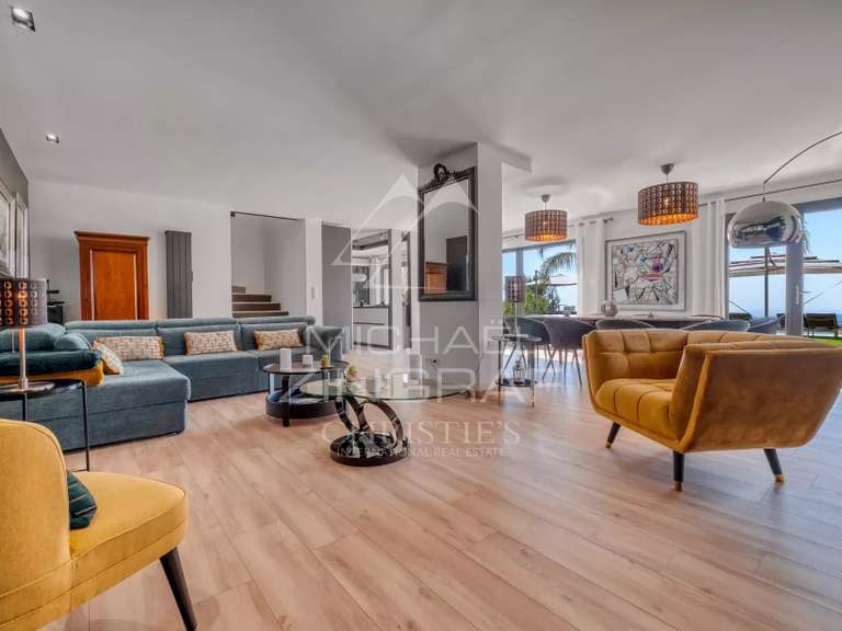 Maison Tourrettes-sur-Loup - 3 chambres - 170m²