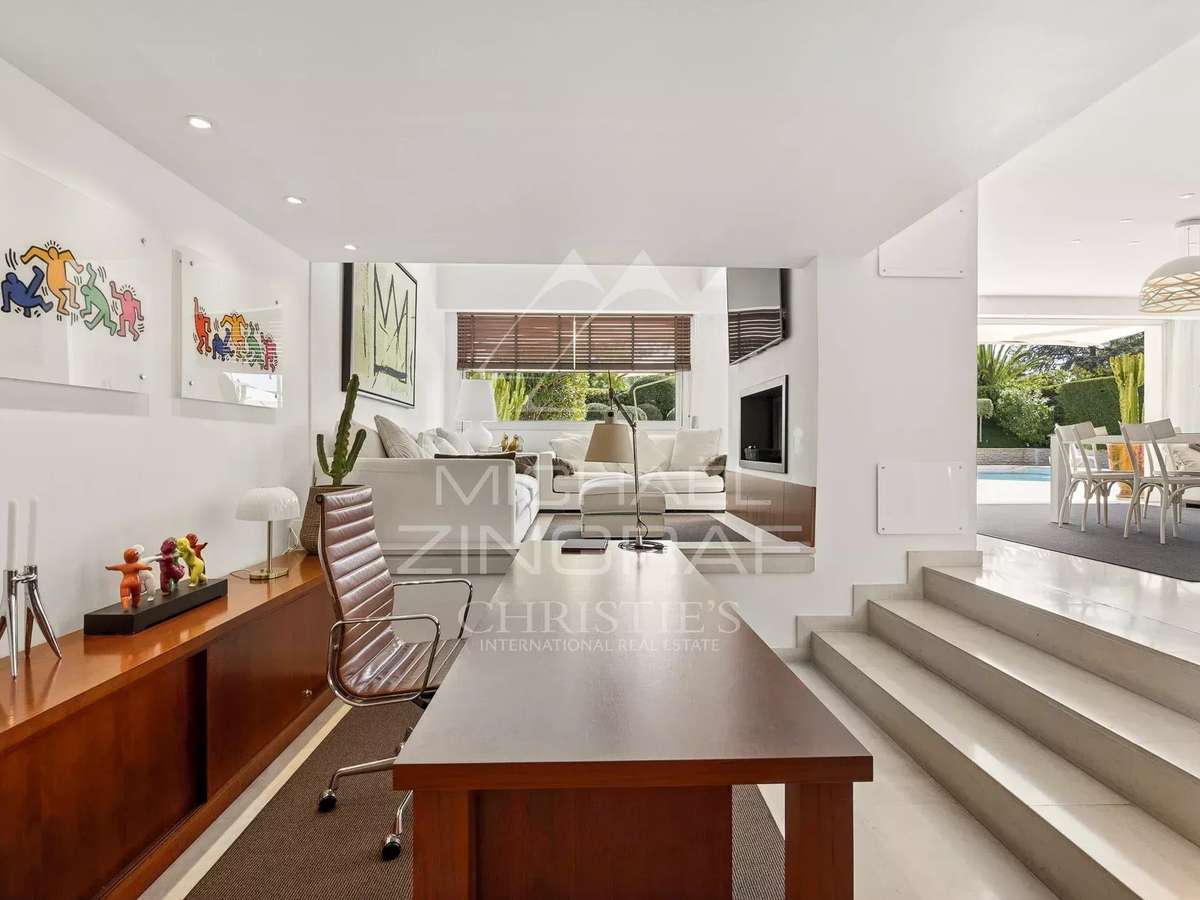 House Villeneuve-Loubet