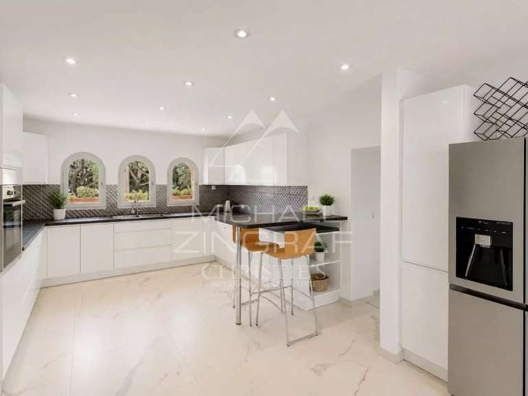 House Sainte-Maxime - 6 bedrooms - 310m²