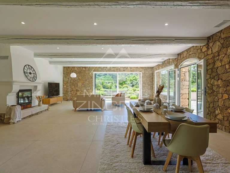 Maison Plan-de-la-Tour - 4 chambres - 193m²