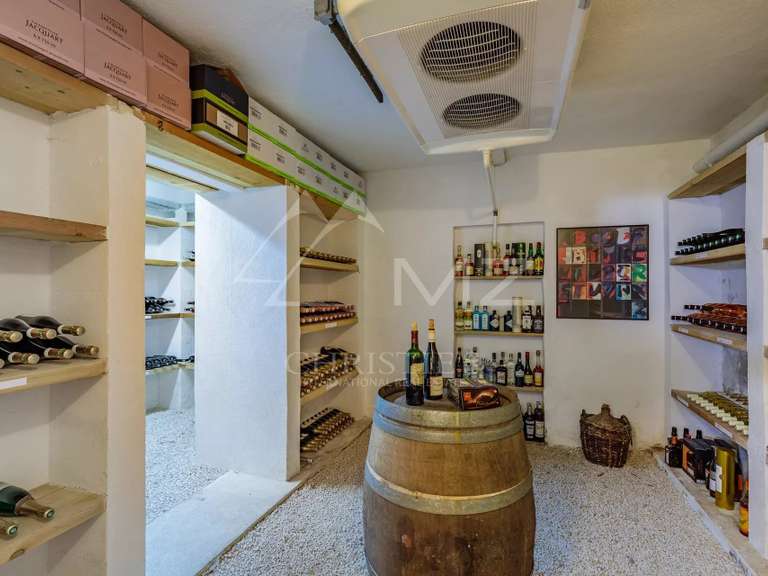 Maison Grimaud - 12 chambres - 614m²