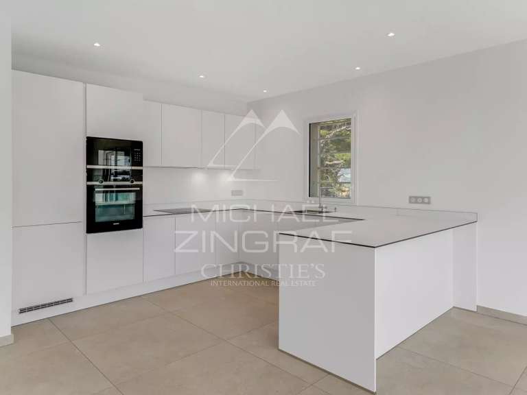 Maison Cavalaire-sur-Mer - 5 chambres - 168m²