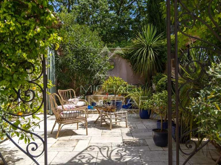House Draguignan - 3 bedrooms - 295m²
