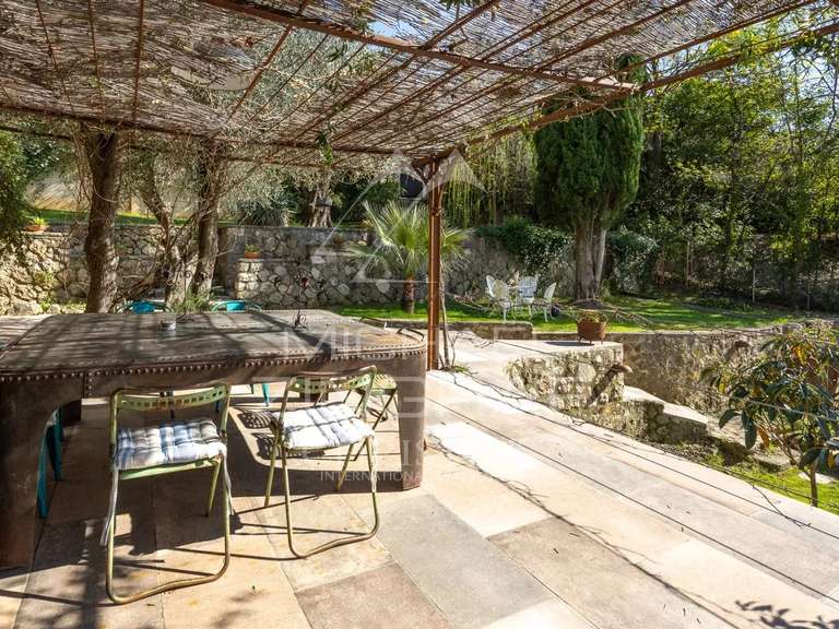 Maison Grasse - 6 chambres - 227m²