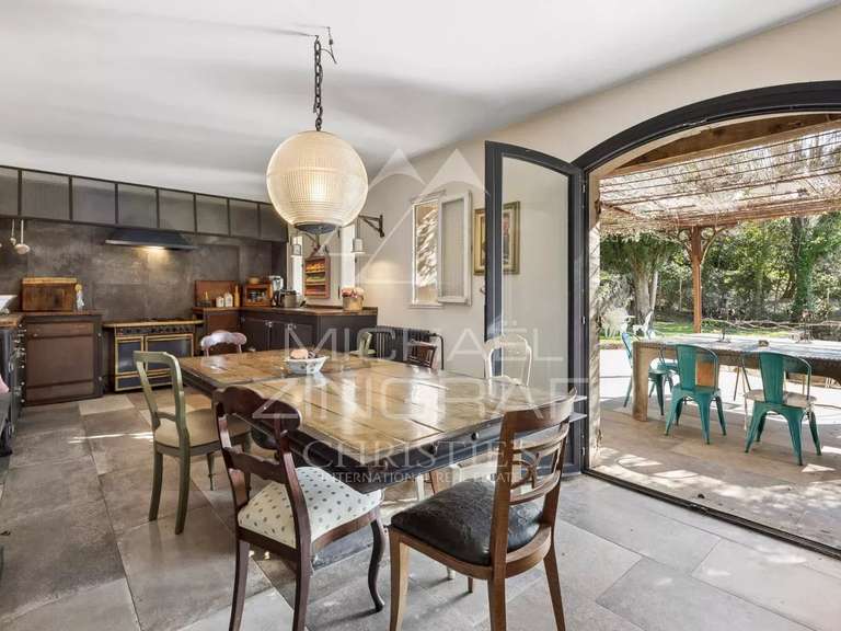Maison Grasse - 6 chambres - 227m²