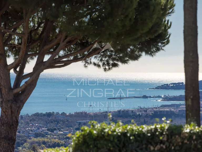 Maison Villeneuve-Loubet - 6 chambres - 397m²