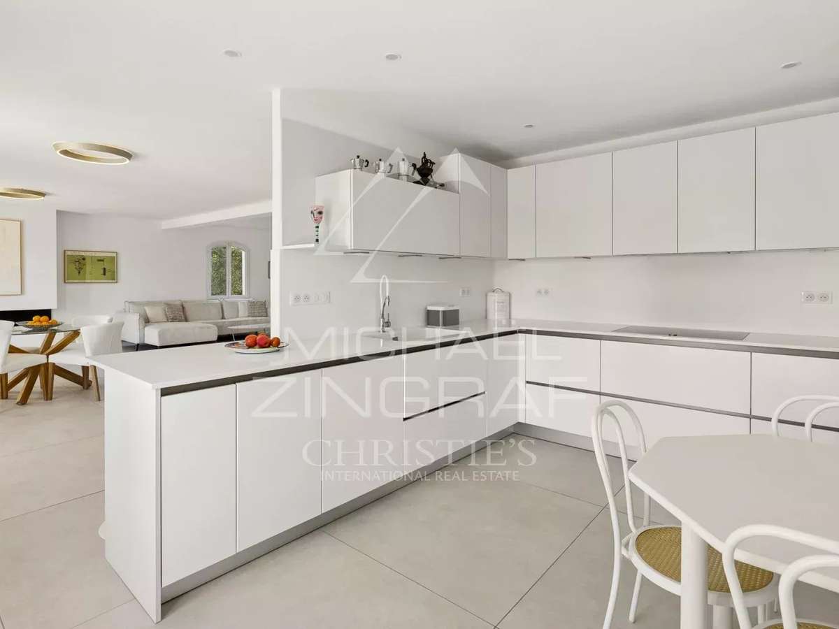 House Besse-sur-Issole
