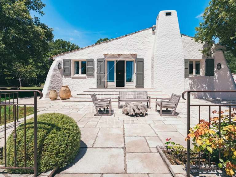 Maison Le Rouret - 6 chambres - 316m²