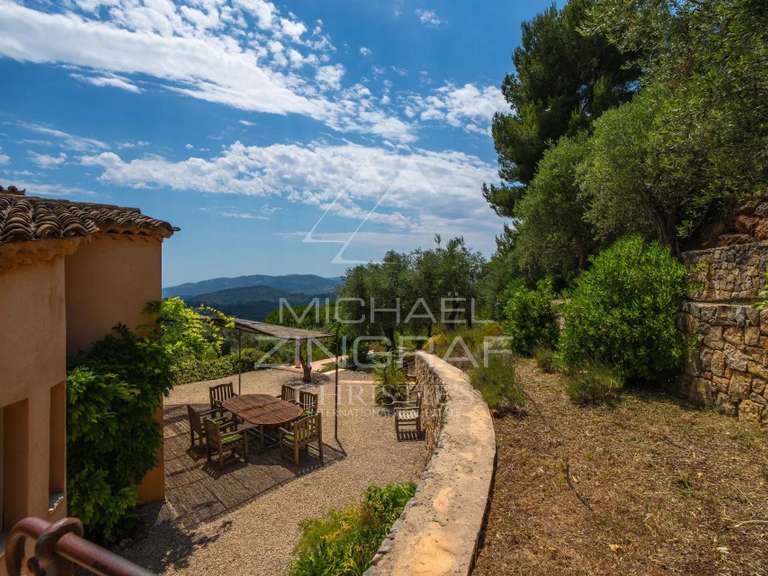 Maison Grasse - 4 chambres - 219m²