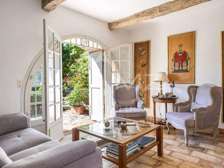 Maison Le Bar-sur-Loup - 4 chambres - 182m²