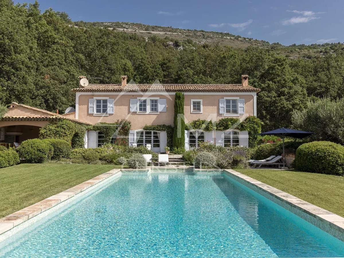 Maison Saint-Vallier-de-Thiey