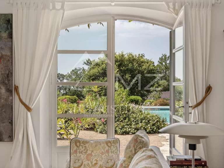 Maison Saint-Vallier-de-Thiey - 6 chambres - 293m²