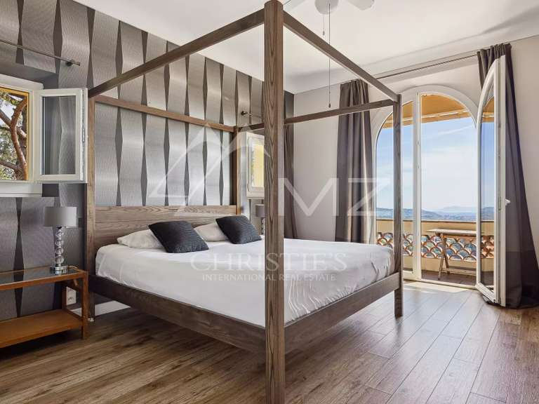 Maison Châteauneuf-Grasse - 5 chambres - 205m²