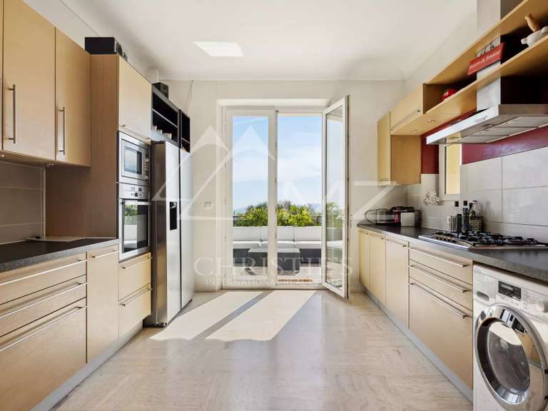 Maison Châteauneuf-Grasse - 5 chambres - 205m²
