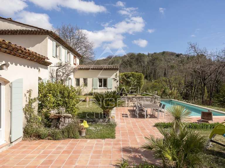 Maison Grasse - 5 chambres - 251m²