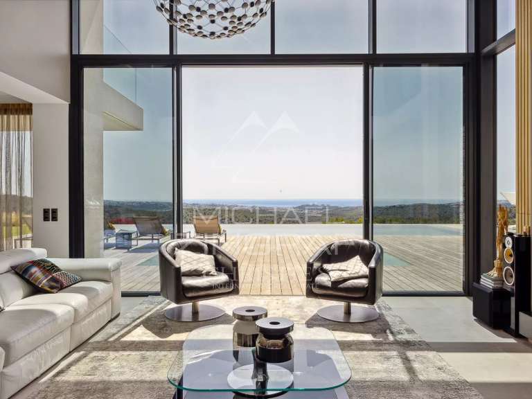 Maison Roquefort-les-Pins - 6 chambres - 488m²
