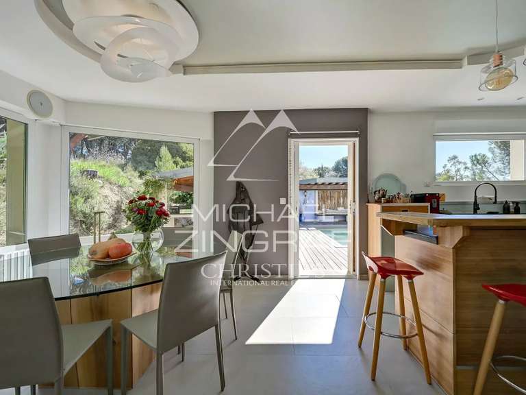 House Mérindol - 4 bedrooms - 210m²