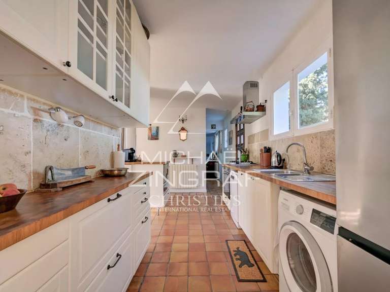 Maison Rognes - 5 chambres - 168m²