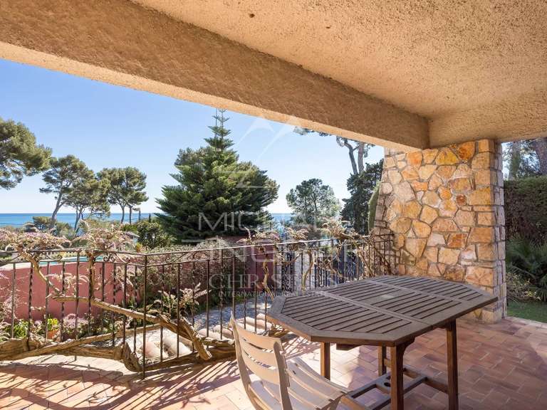 Maison Cap-d-antibes - 4 chambres - 162m²