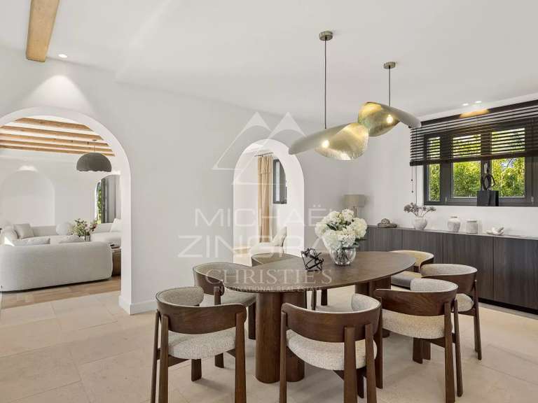 Maison Cap-d-antibes - 7 chambres - 398m²
