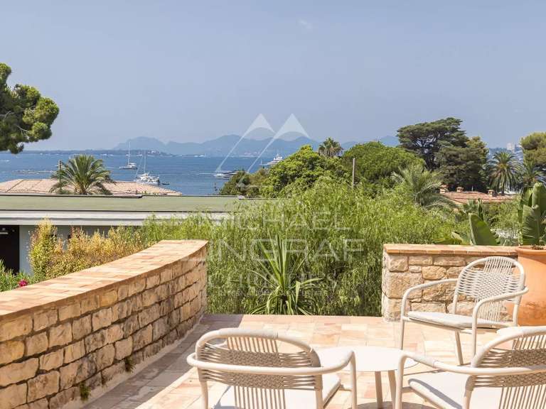 Maison avec Vue sur mer Cap-d-antibes - 6 chambres - 240m²
