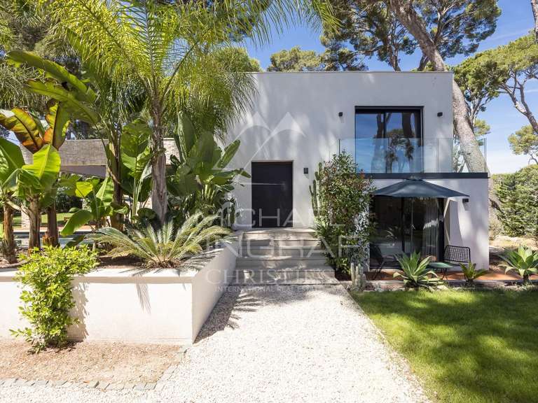 Maison Cap-d-antibes - 3 chambres - 122m²