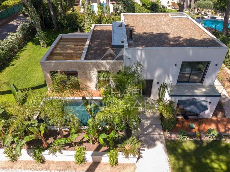Maison Cap-d-antibes - 3 chambres - 122m²