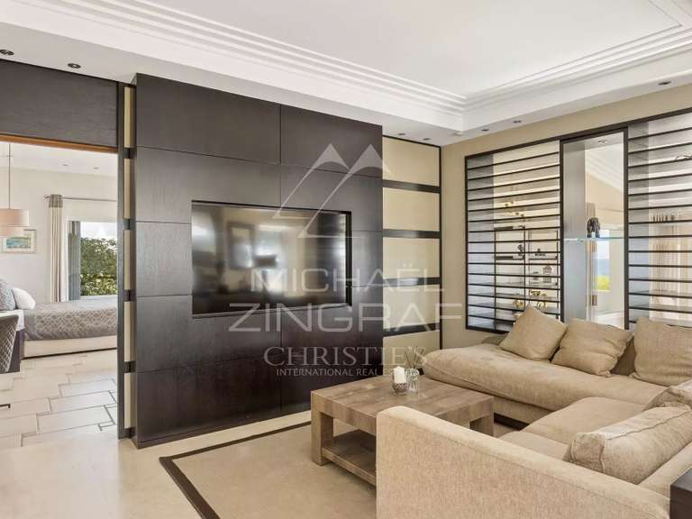 Maison Cap-d-antibes - 5 chambres - 350m²