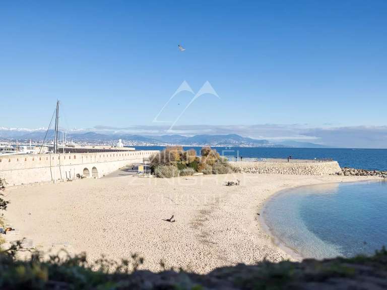 Maison Antibes - 2 chambres - 76m²