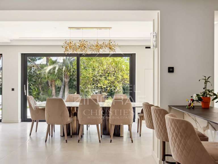 Maison Cap-d-antibes - 6 chambres - 272m²