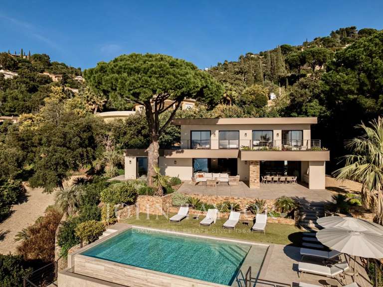 Maison Rayol-Canadel-sur-Mer - 6 chambres - 400m²